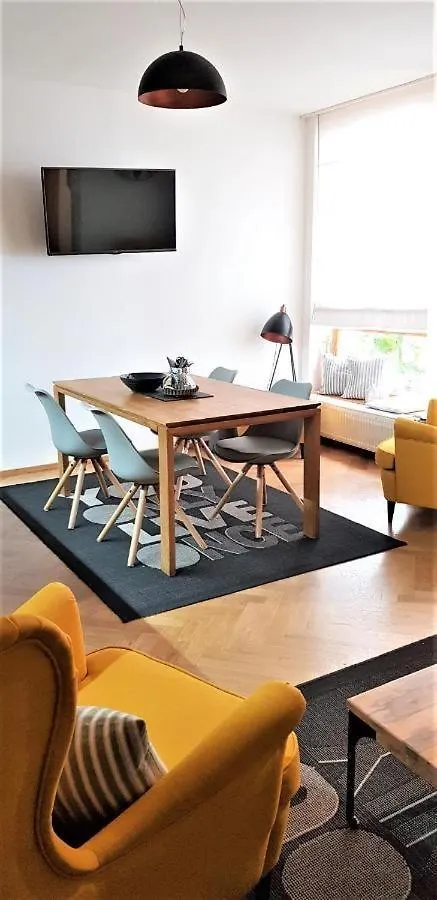 Old Town Apartment - Terrace & Parking location