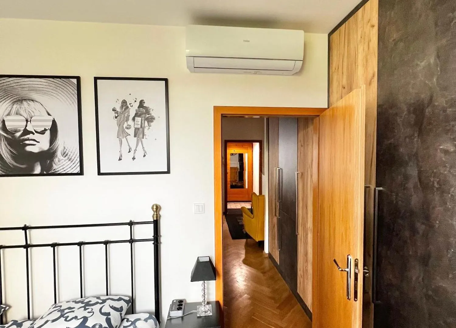 Old Town Apartment - Terrace & Parking 프라하